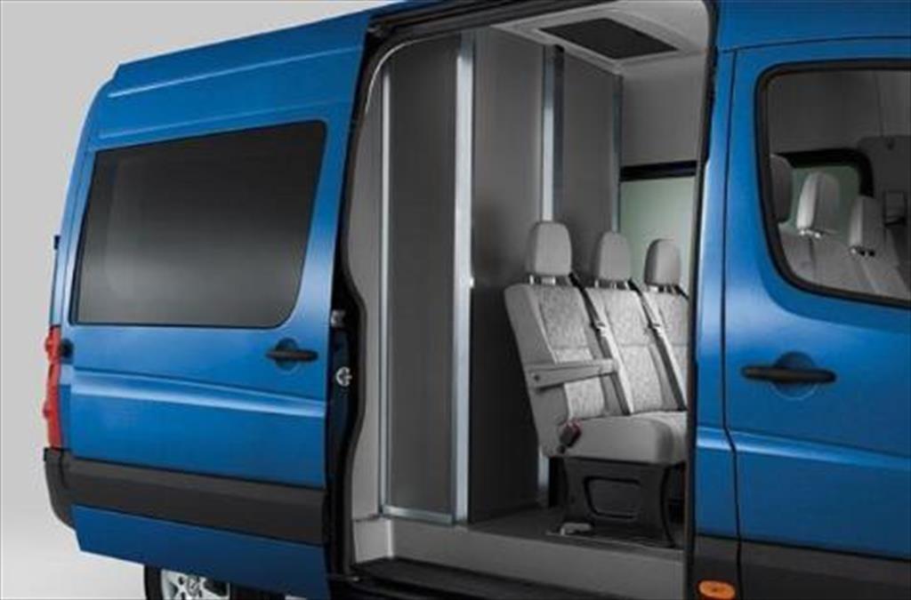 микроавтобус volkswagen crafter kombi