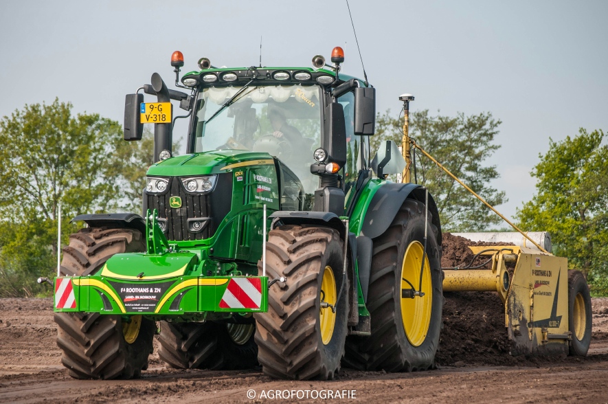 John Deere 4350