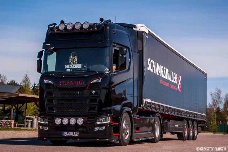 Scania s730 v8 Black Tuning