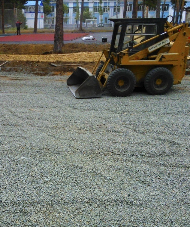 Уплотнение основания щебнем: Как выполняется уплотнение грунта щебнем?