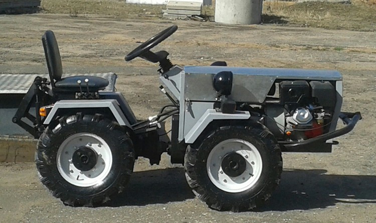 Мини трактор 4 4