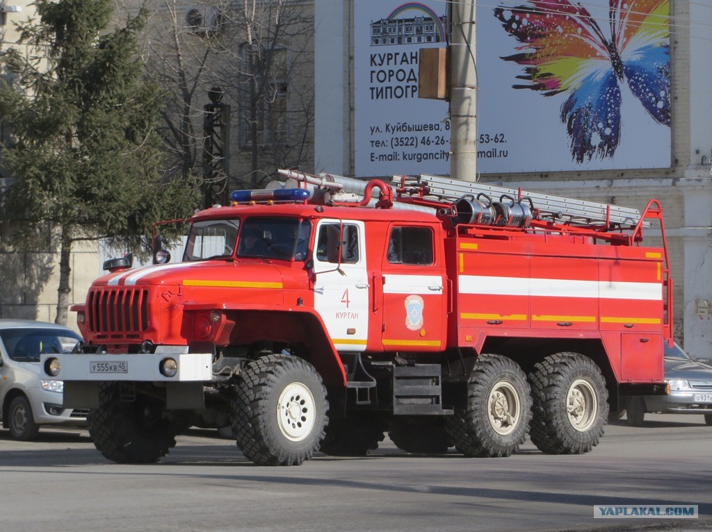 Пожарный автомобиль Аэродромный Урал 4320