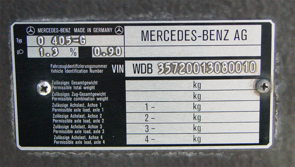 Коды mercedes benz. Mercedes Benz Vito 114 2022 идентификационная табличка. Табличка с вин Мерседес 814. Табличка VIN номера Mercedes-Benz mb100. Мерседес Бенц 308 2005 VIN.