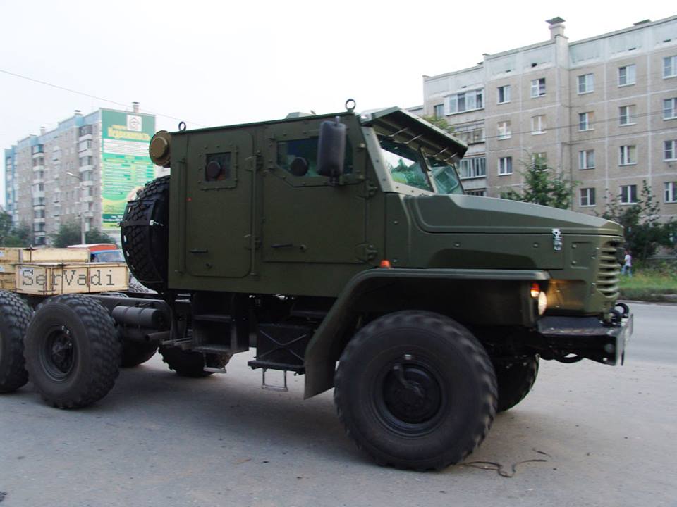 Новый военный Урал 4320