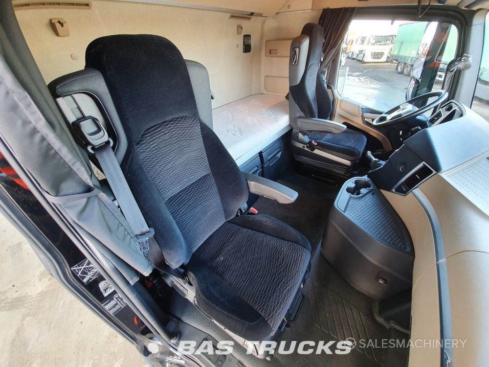 Mercedes Actros 2014 кабина