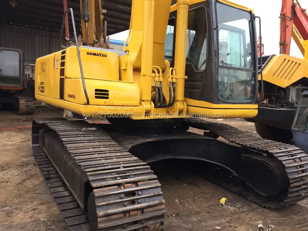 Вес экскаватора комацу. Экскаватор Komatsu pc220. Экскаватор Komatsu pc220-7. Komatsu 200-7. Komatsu pc200-7.