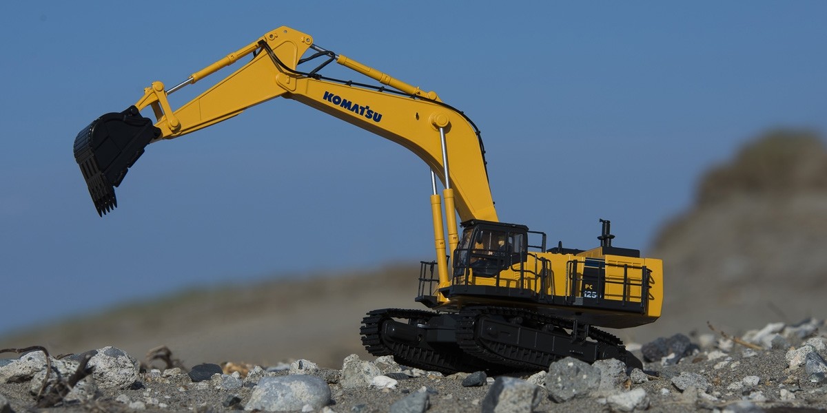 Komatsu pc1250 фото