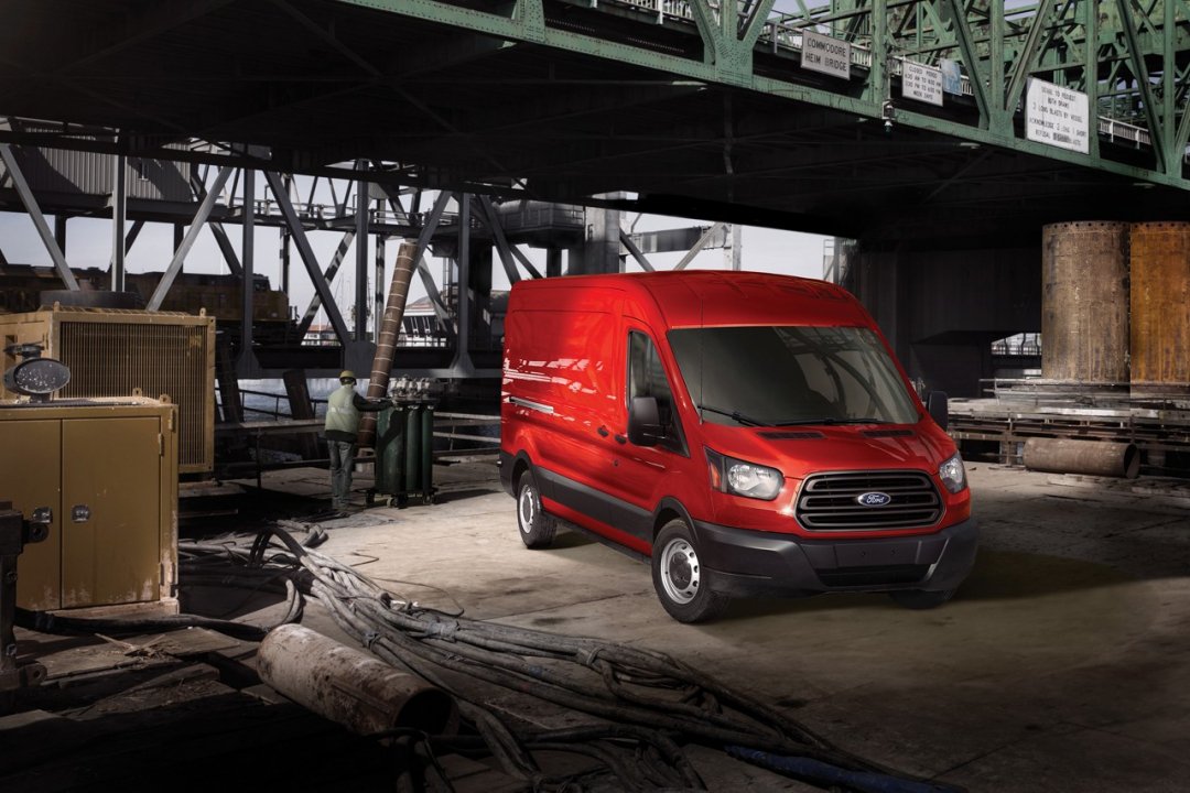 Коммерческий транспорт это. Ford Transit Red. Коммерческий транспорт. Автосервис Форд коммерческий транспорт. Технопарк Форд блокнот.