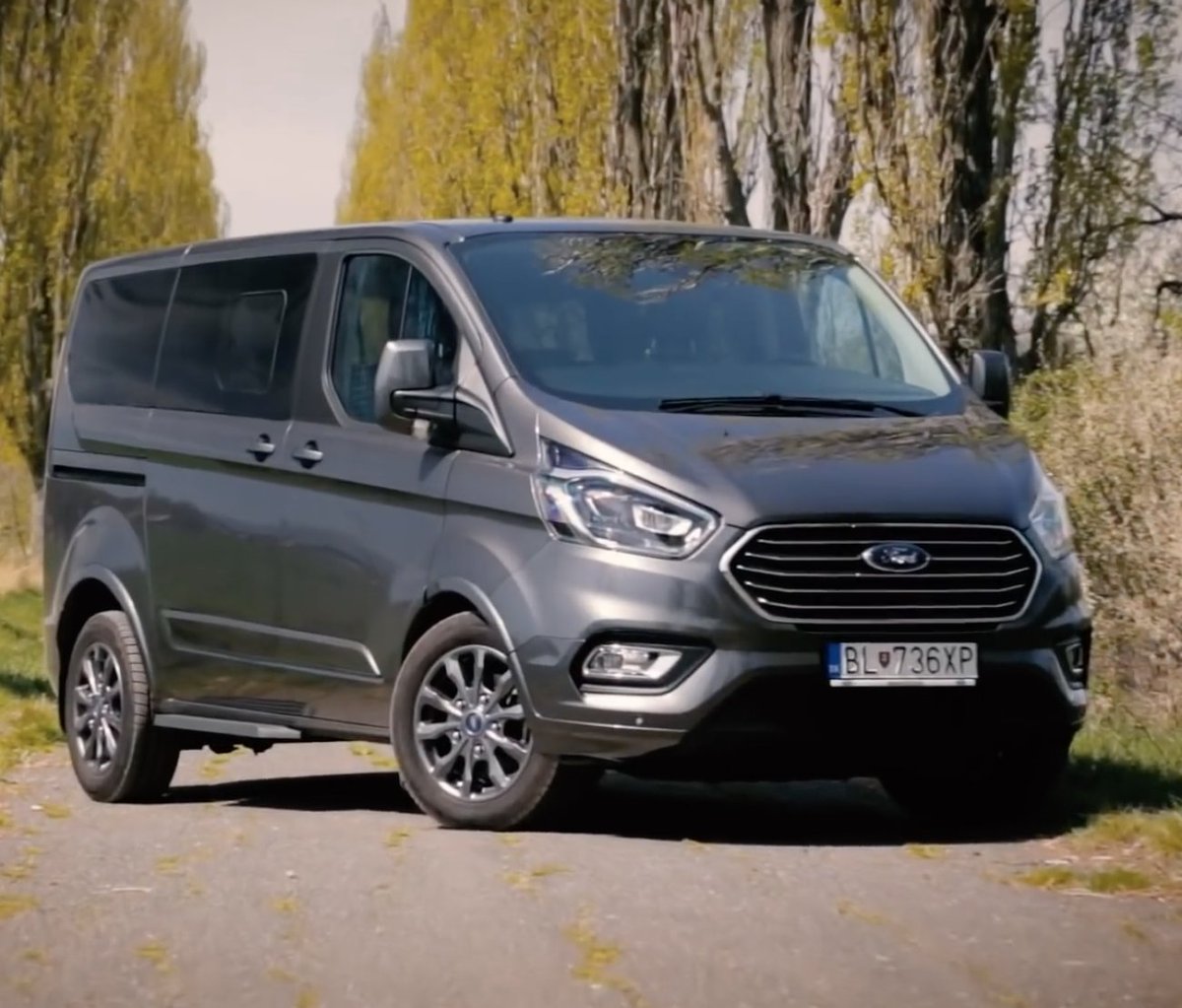 Ford custom. Ford Tourneo Custom 2020. Ford Tourneo Custom 2021. Форд Торнео кастом 2020. Ford Tourneo Custom 2.0.