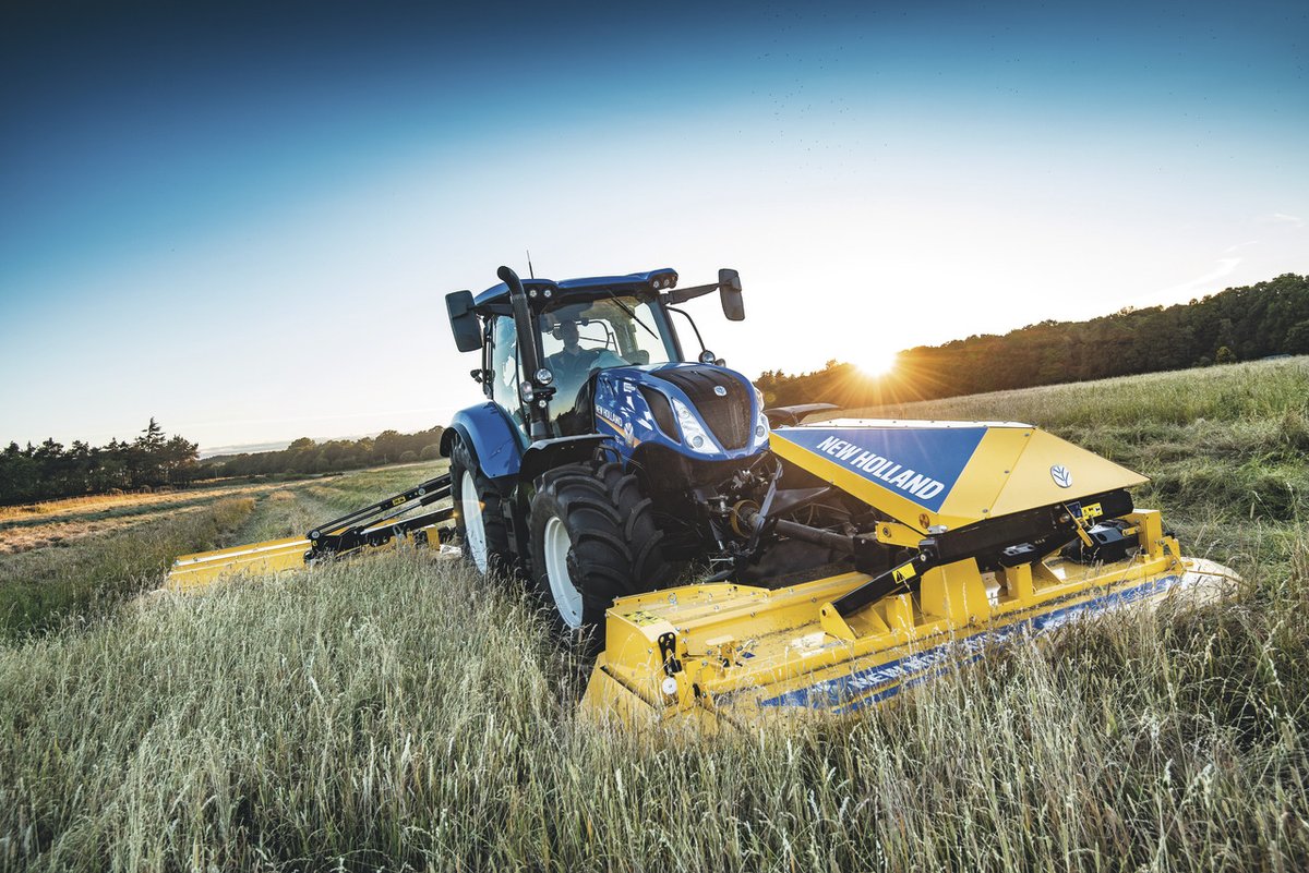 New holland. Ротор Нью холод комбайн. Нев Холланд комбайн. Трактор и комбайн Нью Холланд. Сельхозтехника трактор нев Холланд.