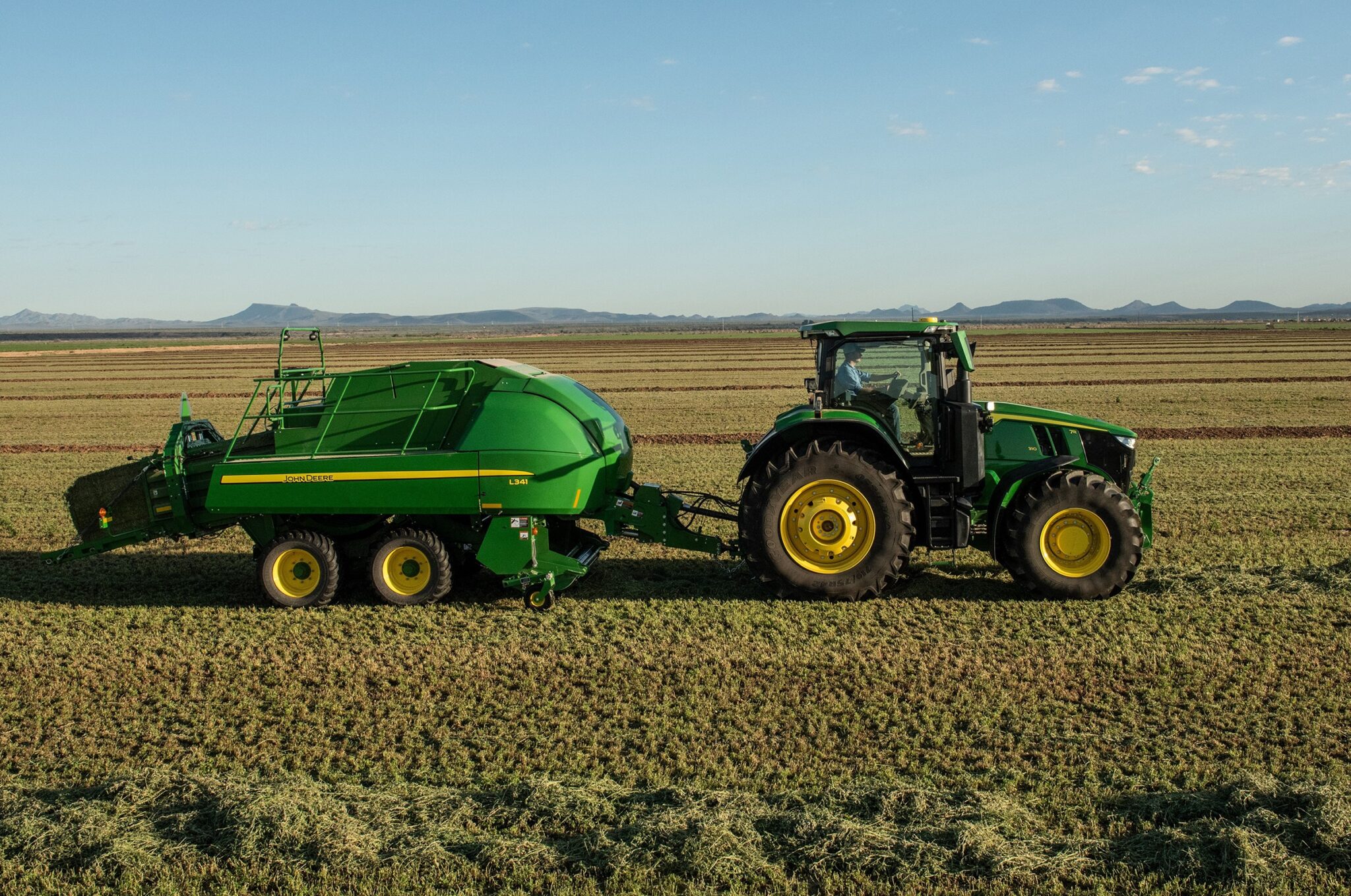 John deere. Трактора John Deere 7r. Трактор John Deere 2021. John Deere 8r 2021. John Deere 7r 2021.