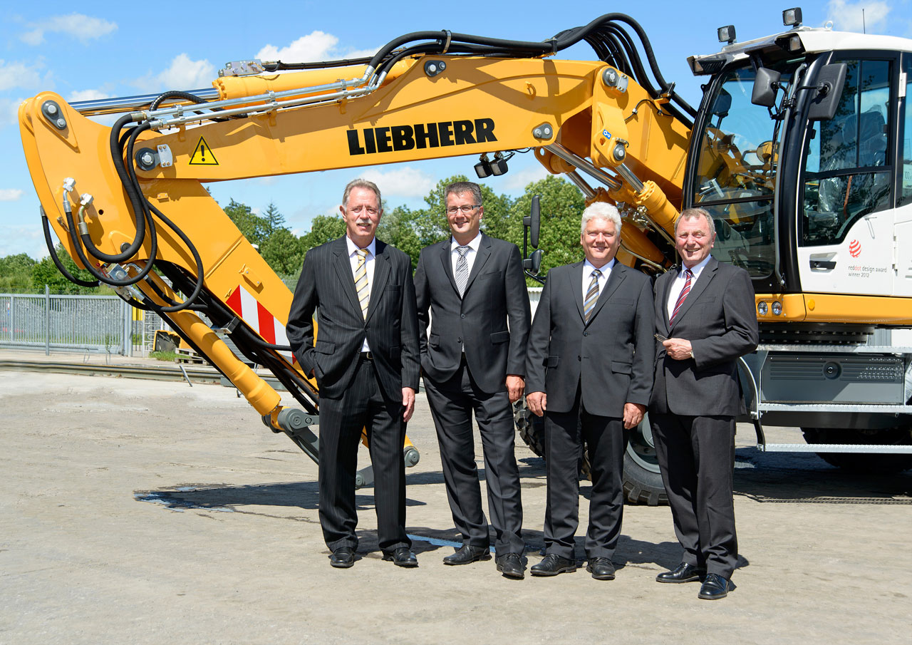 Либхер страна производителя. Liebherr-International AG. Либхерр- Русланд директор. Либхерр Русланд сотрудники.